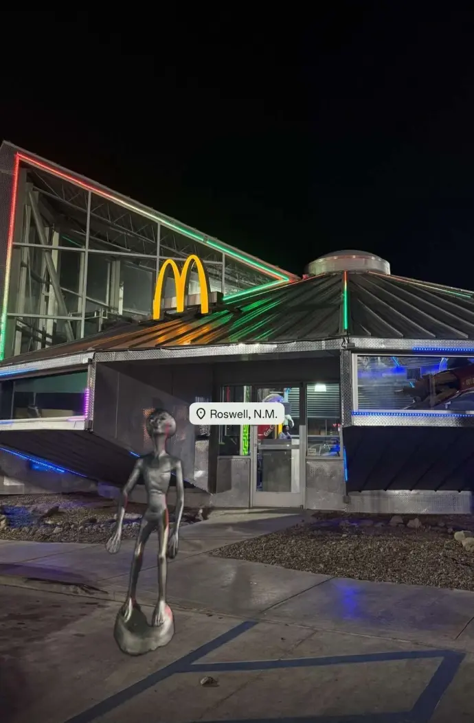 McDo Aliens Roswell