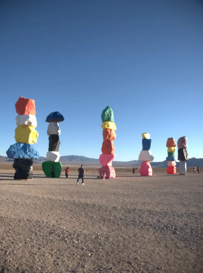 7 magic mountains route 66